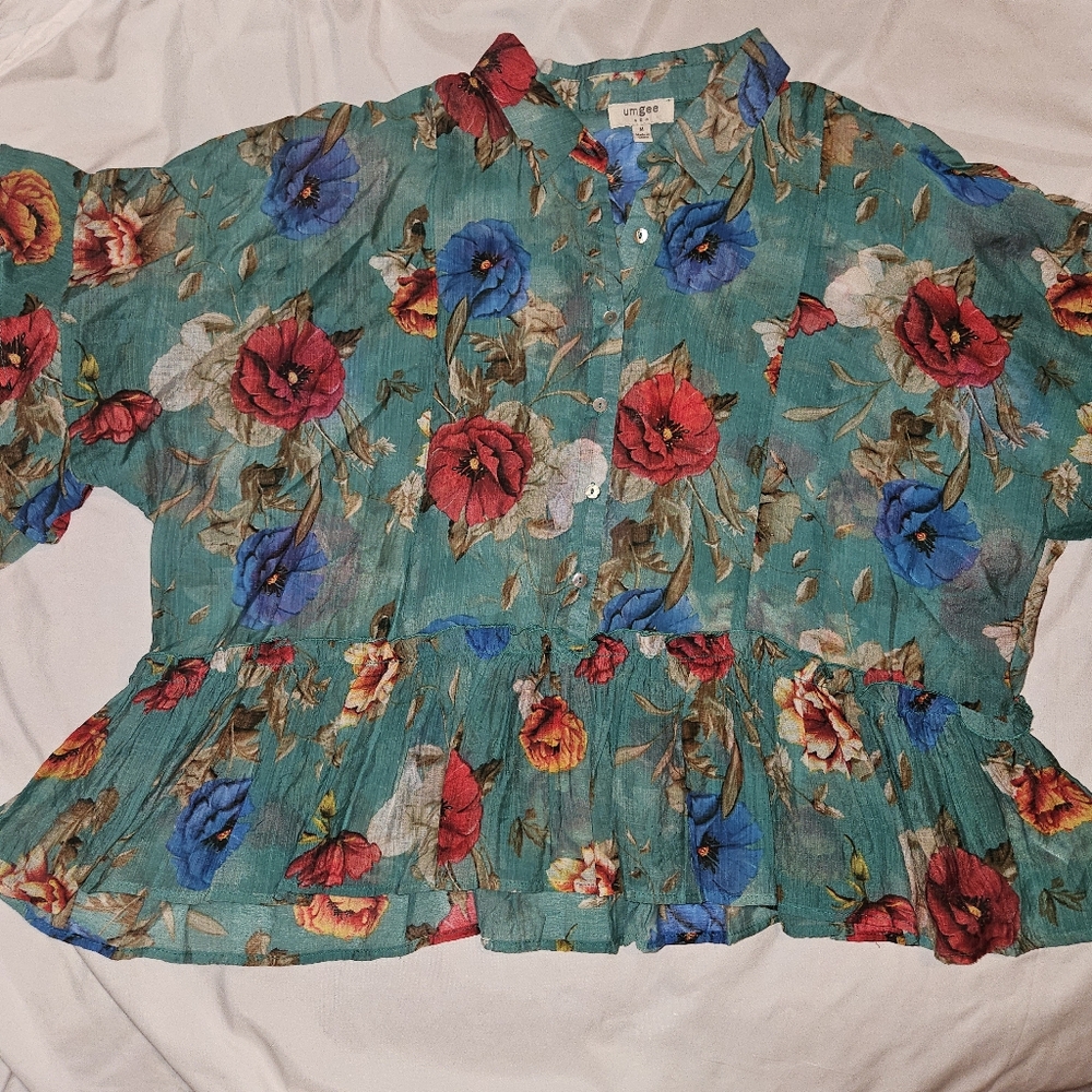 Umgee Teal Floral Blouse with Red and Blue flowers, Half button-up, Medium